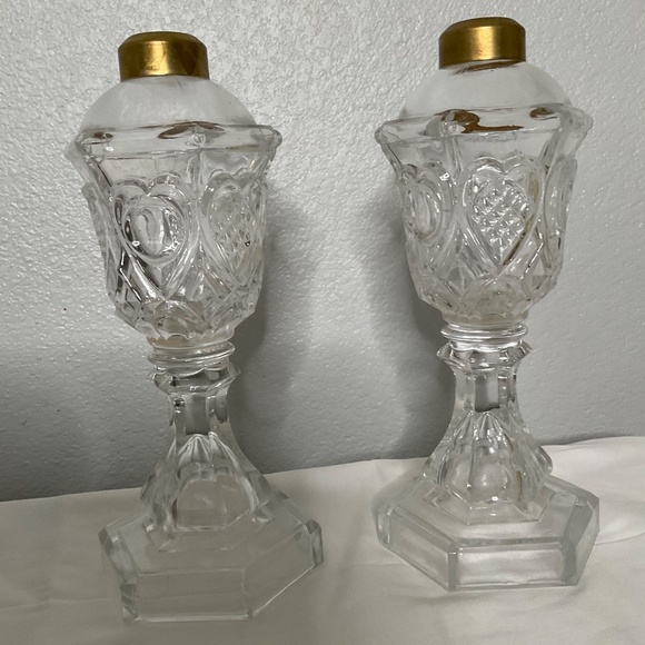 antique glass whale oil lamps, likely dating back to the mid-19th century - Picture 2 of 11